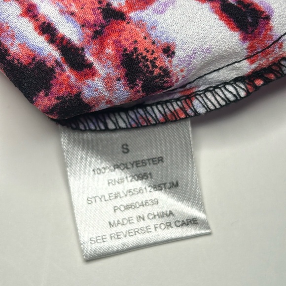 *Olive and Oak Sleeveless Top - Picture 5 of 6